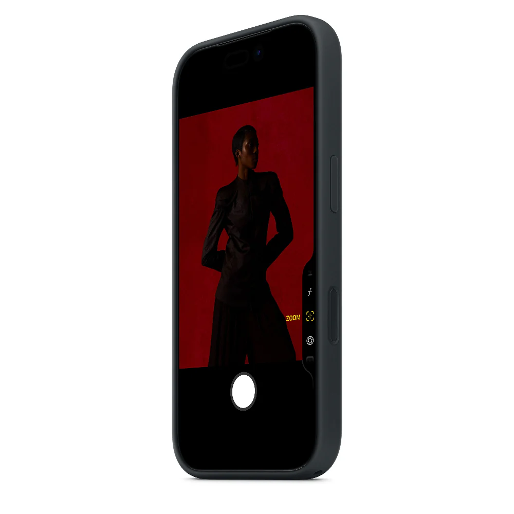 Funda de silicón Apple con MagSafe para el iPhone 17 Pro – Negro - Image 4